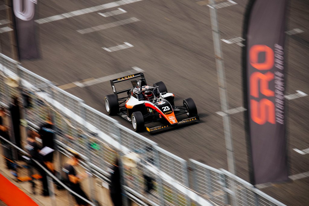 Udfordrende GB4-weekend for Luca Magnussen
(Foto: Fortec Motorsports)